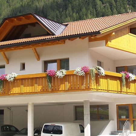 Cafe Schneider Bed & Breakfast Lappago Bagian luar foto